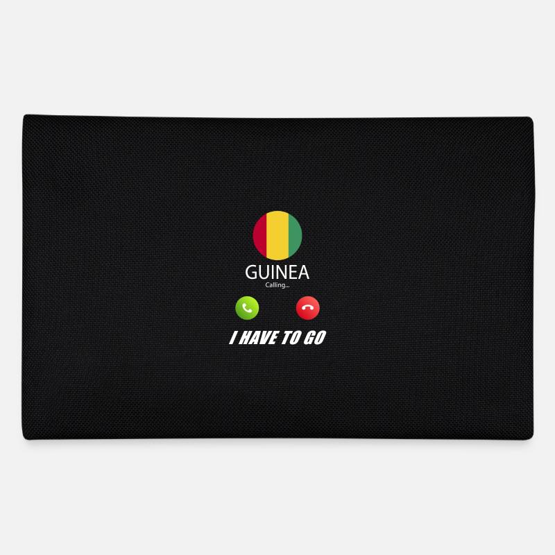 La Guinée appelle les drapeaux lusiger en disant Trousse