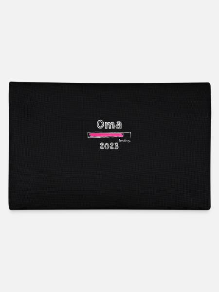 Oma 2023 loading Omi Gandma Oma - Federtasche - Schwarz - Hinten