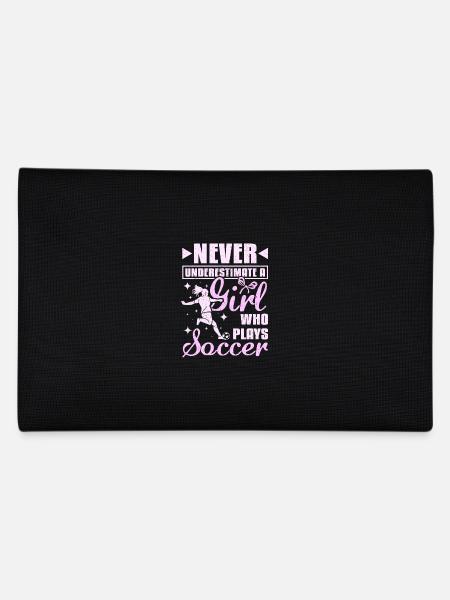 Never underastemate a girl who plays Soccer - Federtasche - Schwarz - Hinten