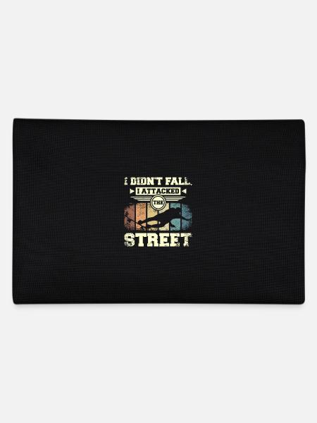 I didn't fall I attacked the street, skateboarding - Federtasche - Schwarz - Hinten