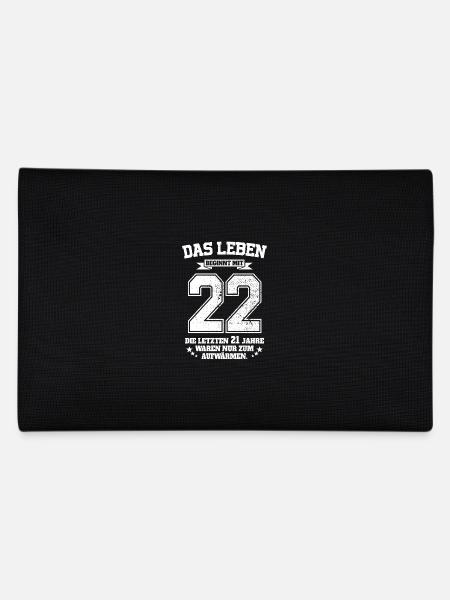 22. Geburtstag Geschenk Das Leben Beginnt Mit 22 - Federtasche - Schwarz - Hinten