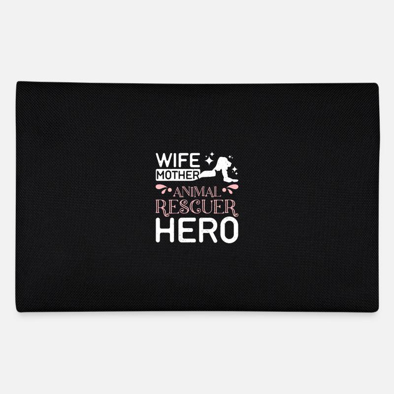 Femme, mère, sauveteur d’animaux, héros Trousse
