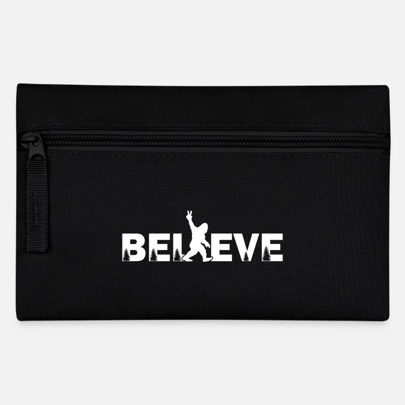 Glaub dem Bigfoot Sasquatch Forest Kryptid-Design - Federtasche - Schwarz