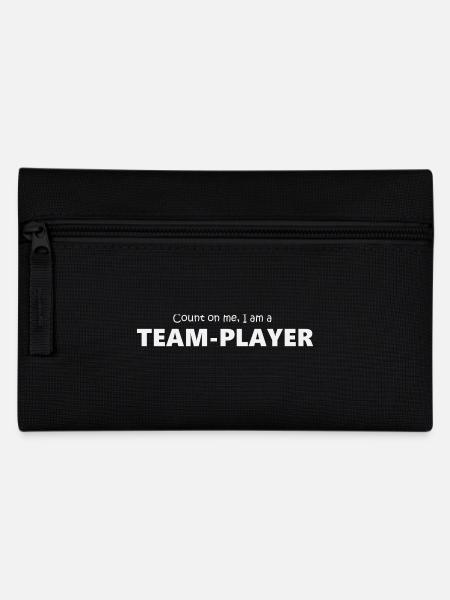 Team player 5 (2174) - Pencil Case - black