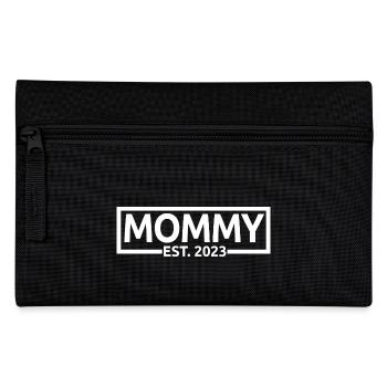 Mommy Est. 2023, Mom To Be, Schwangerschaft enthüllen - Federtasche - Schwarz - Vorne