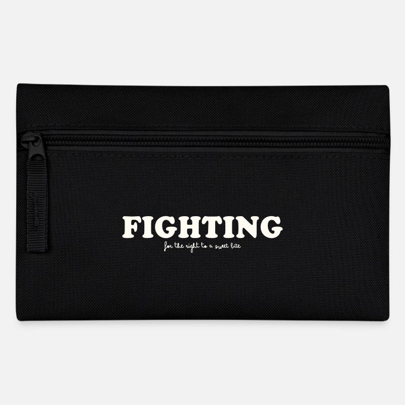 FIGHTING FOR THE RIGHT TO A SWEET BITE - Pencil Case - black