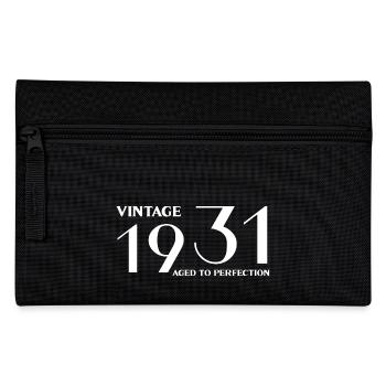Jahrgang 1931 bis zur Perfektion gealtert - Federtasche - Schwarz - Vorne