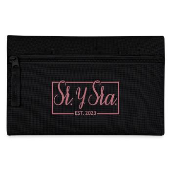 Sr. Y Sra. Est. 2023 - Hochzeitsgeschenk für Männer & Frauen - Federtasche - Schwarz - Vorne