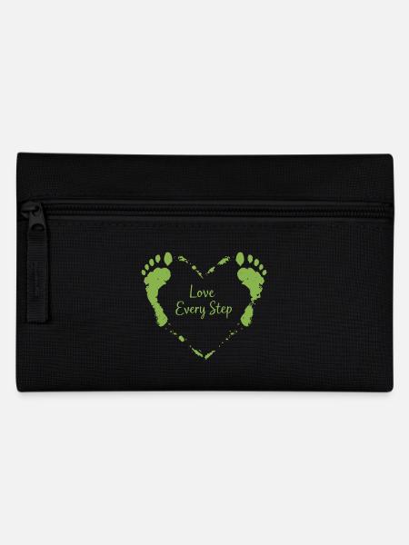 Walking Barefoot This Is My Gear Nature - Federtasche - Schwarz