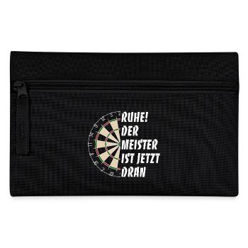Ruhe! Der Meister ist jetzt dran - Dart Spruch - Federtasche - Schwarz - Vorne