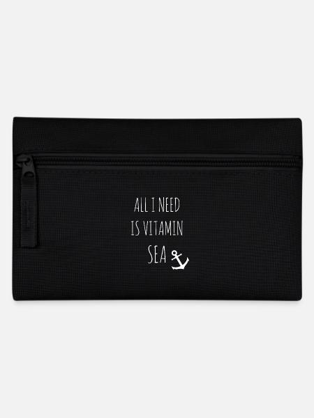 All I Need Is Vitamin Sea - Federtasche - Schwarz