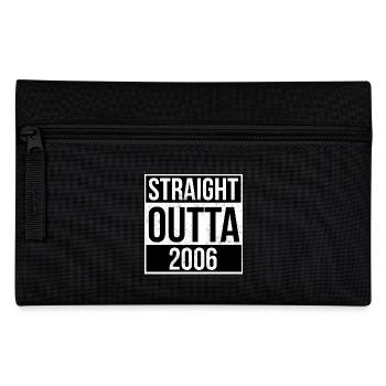 Straight Outta 2006 - Federtasche - Schwarz - Vorne