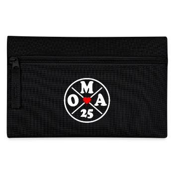 Oma 2025 - Federtasche - Schwarz - Vorne