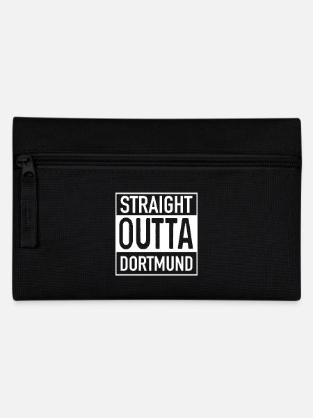 Tout droit OUTTA DORTMUND - Trousse - noir