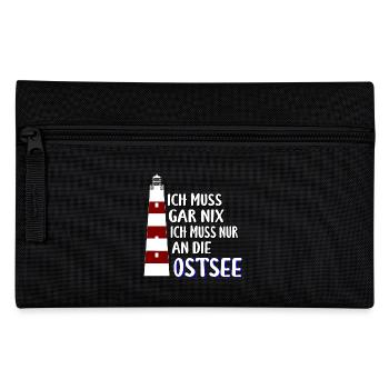 Ich muss gar nix - Ich muss nur an die Ostsee - Federtasche - Schwarz - Vorne