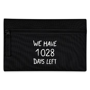 we have 1028 days left - Federtasche - Schwarz - Vorne