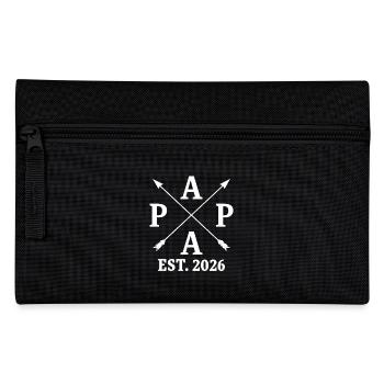 Papa Est. 2026 - Federtasche - Schwarz - Vorne