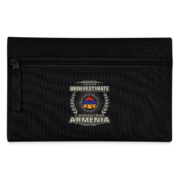 Never Underestimate Girl Woman ARMENIA png - Federtasche - Schwarz - Vorne