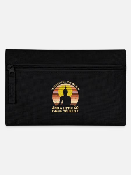 I'm Mostly Peace Love Light And A Little Go Yoga - Federtasche - Schwarz