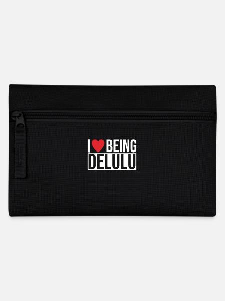 Delulu Spruch I love Being Delulu - Federtasche - Schwarz