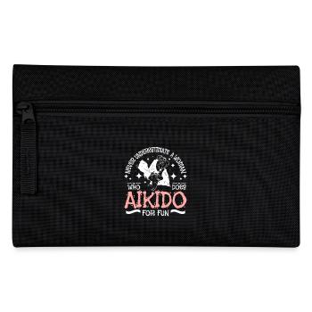 Never underestimate a woman who does aikido - Pencil Case - black - Front