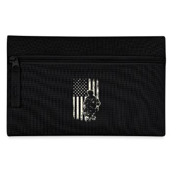 USA Soldier and Flag – 4th of July Veterans Day - Pencil Case - black - Front