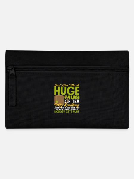 Knitting, tea and rest for harmony - Pencil Case - black