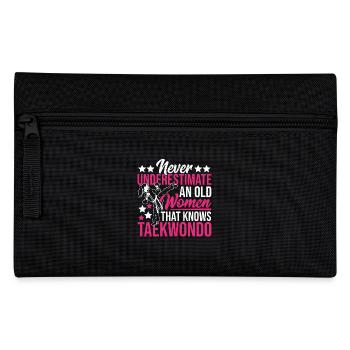 Never Underestimate an Old Woman Taekwondo - Pencil Case - black - Front