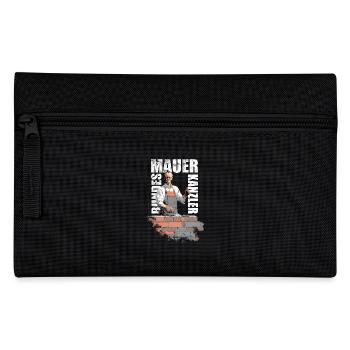 Merz - Bundeskanzler - Brandmauer gegen rechts - Federtasche - Schwarz - Vorne