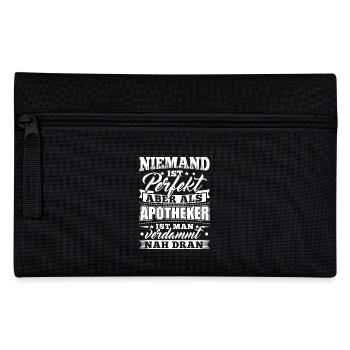 Lustiges Apotheker Apotheken Shirt Niemand Perfekt - Federtasche - Schwarz - Vorne