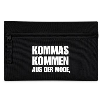 Kommas Kommen Aus Der Mode. Geschenk Deutschlehrer - Federtasche - Schwarz - Vorne