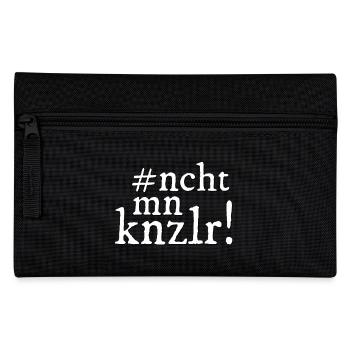 ncht mn knzlr! Nicht mein Kanzler! - Federtasche - Schwarz - Vorne