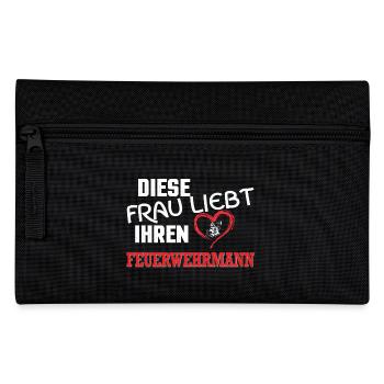 Diese Frau liebt ihren Feuerwehrmann - Federtasche - Schwarz - Vorne