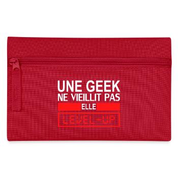une geek ne vieillit pas elle level up - Pencil Case - red - Front