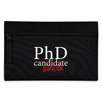 Doktor / Arzt: PhD candidate or survivor? - Federtasche - Schwarz - Vorne