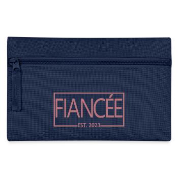 Verlobte Est. 2023 Verlobung Braut Dusche Hochzeit - Federtasche - Navy - Vorne