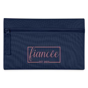 Verlobte Est. 2023 Verlobung Braut Dusche Hochzeit - Federtasche - Navy - Vorne