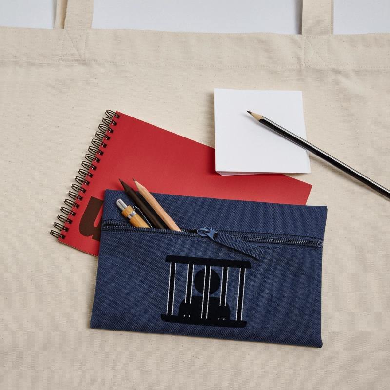 Hinter gittern Federtasche