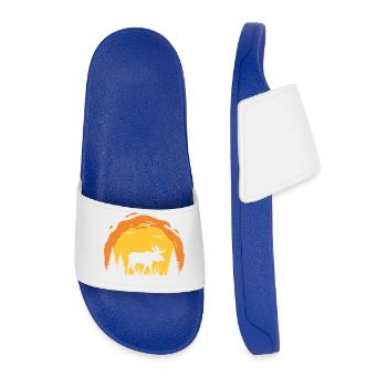 Moose silhouette in sunset forest - Men’s Pool Sliders - royal blue - Front