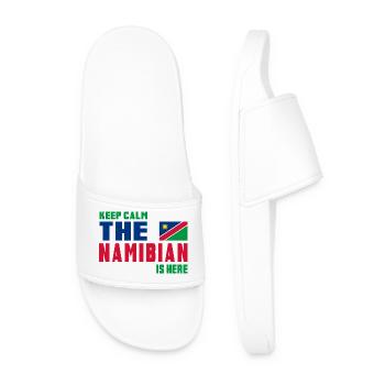 Keep Calm Namibia Flaggen Design - Männer Badelatschen - Weiß - Vorne