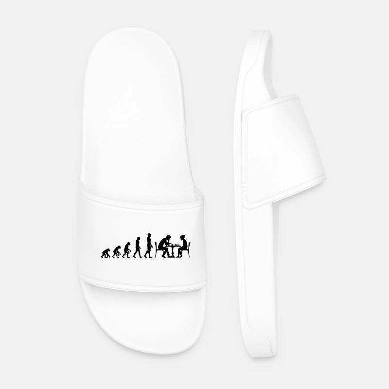 EVOLUTION TO CHESS MASTER – MATE! CHESSLOVER - Men’s Pool Sliders - white