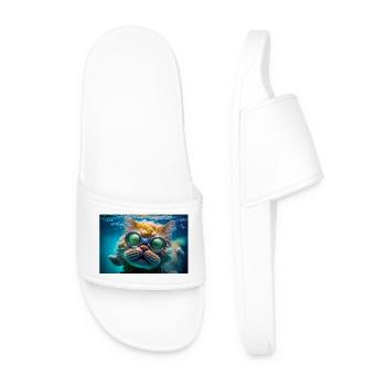 Hector the swimming cat with diving glasses - Men’s Pool Sliders - white - Front
