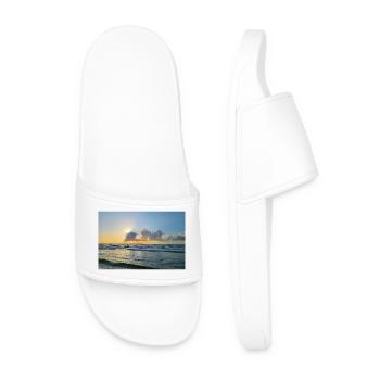 Coucher de soleil sur la mer avec des nuages - Claquettes Homme - blanc - Devant