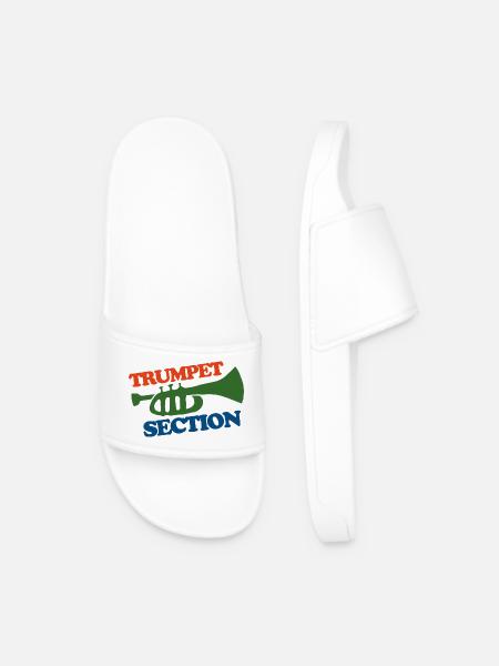 Trompetensektion Logo Tee - Männer Badelatschen - Weiß