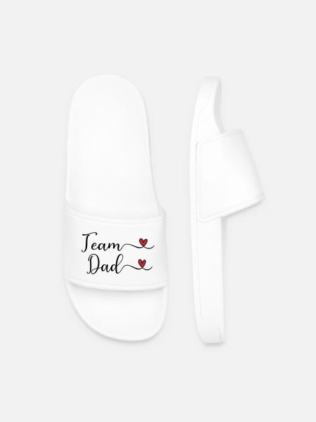 Team Dad Herz Typografie-Design - Männer Badelatschen - Weiß