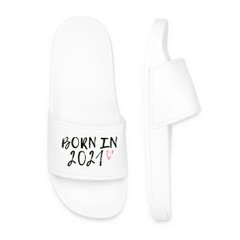 Born in 2021 pink heart - Men’s Pool Sliders - white - Front