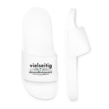 Vielseitig desinteressiert Spruch lustig Wortspiel - Männer Badelatschen - Weiß - Vorne