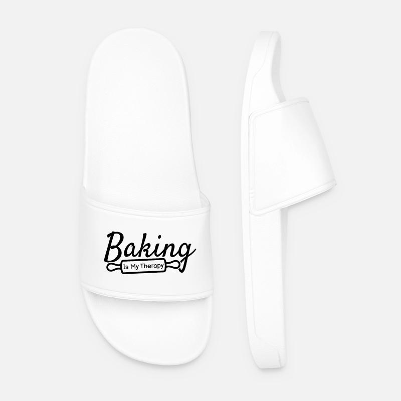 Baking Is My Therapy – Backen Spruch - Männer Badelatschen - Weiß