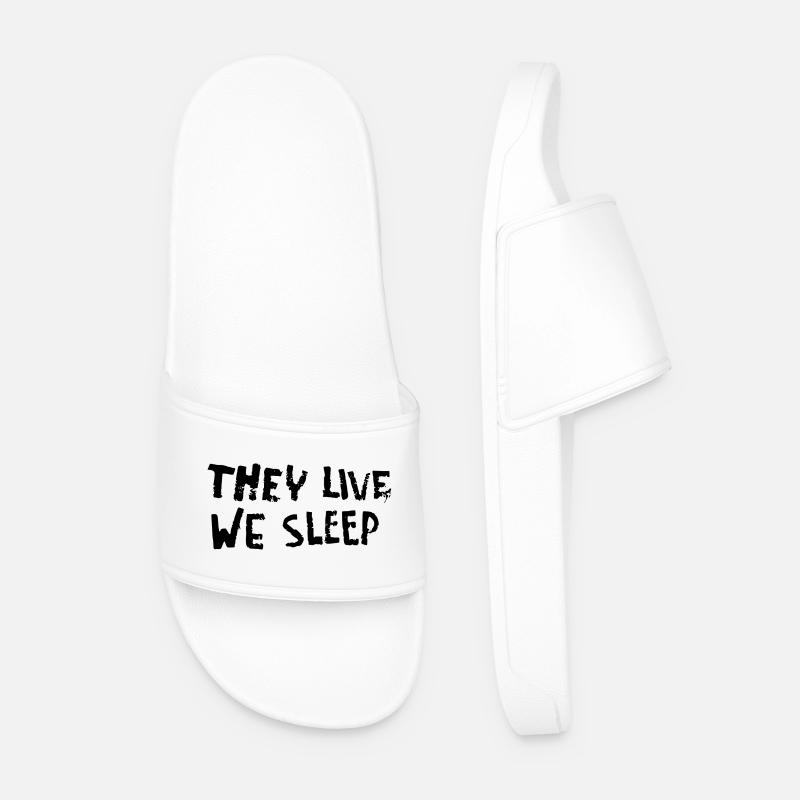 They Live - We Sleep - Männer Badelatschen - Weiß