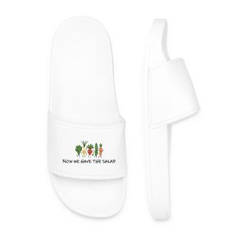 Now We Have the Salad – Garden Denglish Humor - Men’s Pool Sliders - white - Front
